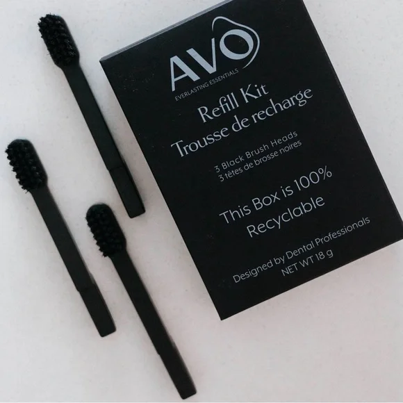 New AVO Everlasting Essentials Inc.
Starter Kit and refill kit rose gold - Picture 3 of 3